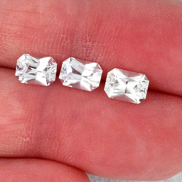 Sri Lanka Emerald Radiant Cut White Sapphire  1.20 Cts  7x5mm - Image 5