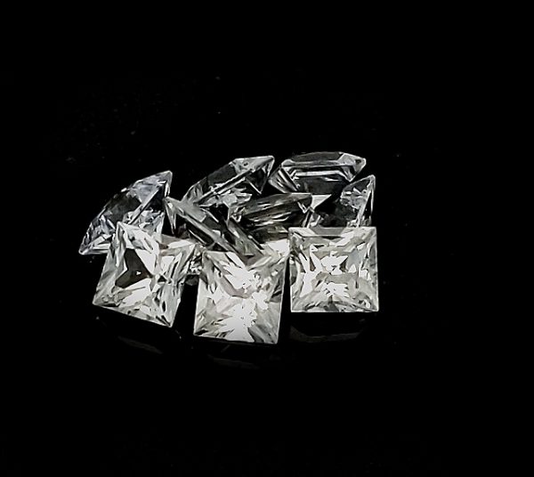 Sri Lanka (Ceylon) White Sapphire Princess Cut 3.5mm ~0.3carats each - Image 3