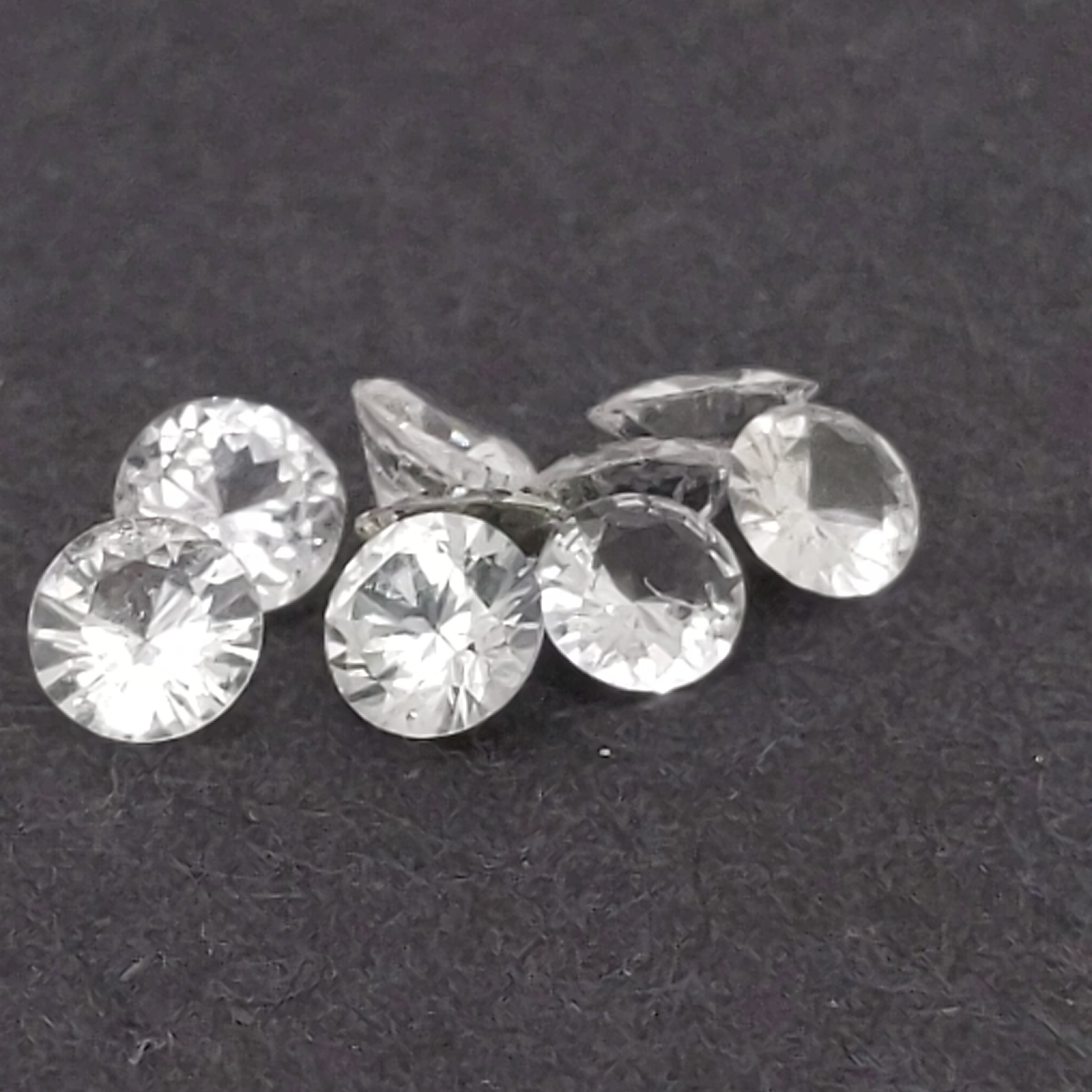 12 Saphirs Multicolores De Thaïlande - Taille 4.5 Mm X 5 Mm - Rare, Traitement Béryllium - Référence P207.405T