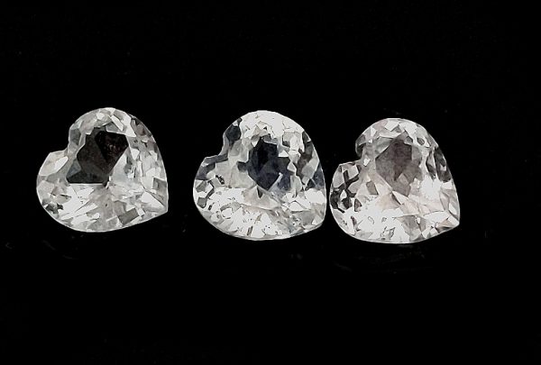Sri Lanka White Sapphire Heart  6mm - ~0.9 cts - Image 8