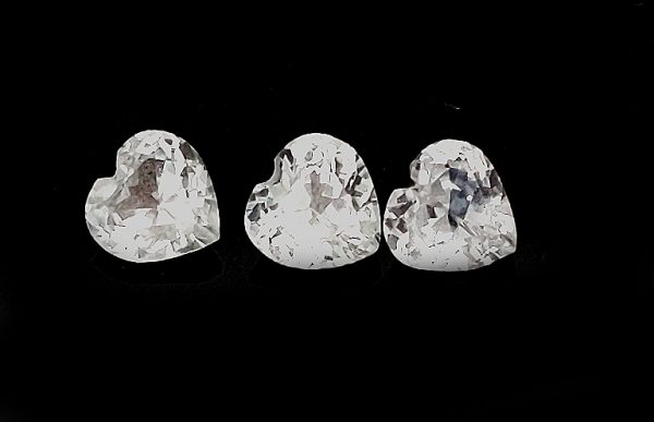 Sri Lanka White Sapphire Heart  6mm - ~0.9 cts