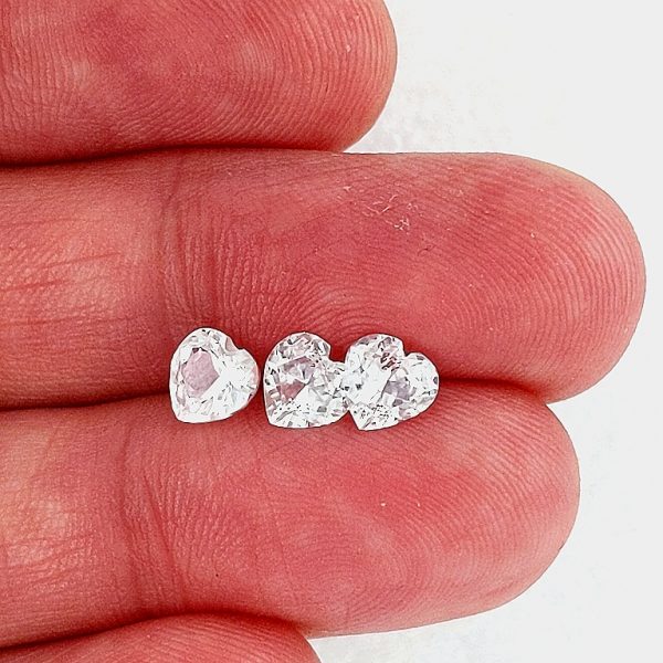 Sri Lanka White Sapphire Heart  6mm - ~0.9 cts - Image 3