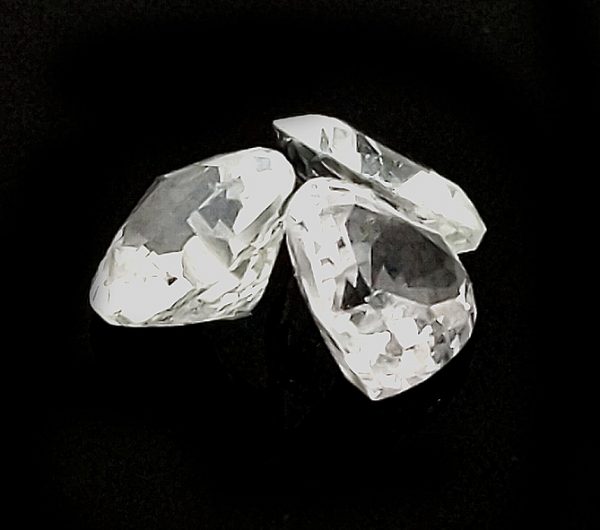 Sri Lanka White Sapphire Heart  6mm - ~0.9 cts - Image 6