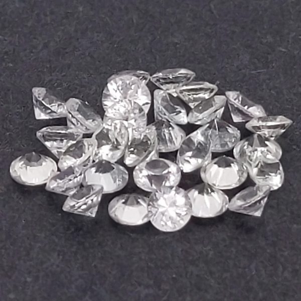 Sri Lanka (Ceylon) White Round Brilliant Sapphire -  2.5mm  - ~1.0 CTW - Image 2