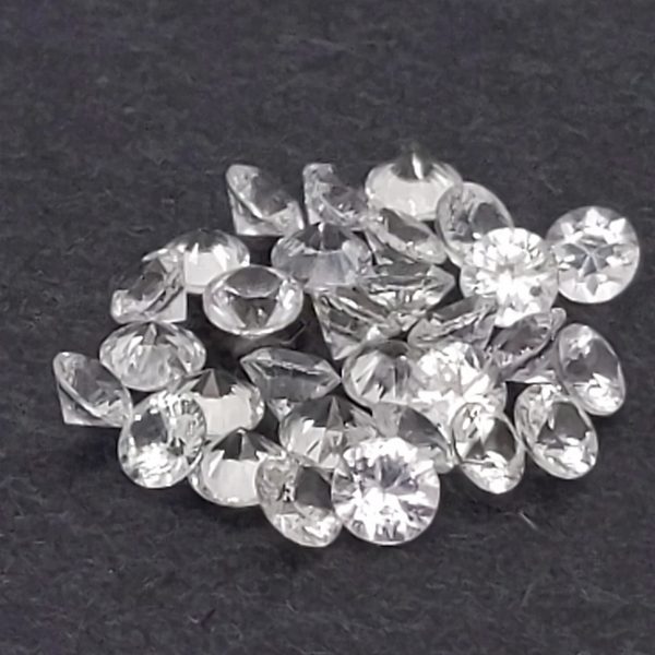 Sri Lanka (Ceylon) White Round Brilliant Sapphire -  2.5mm  - ~1.0 CTW - Image 4