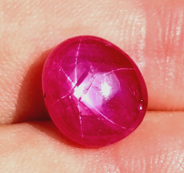 AIG & AGTA Certified Untreated Burma Ruby Star  12.48 carats 12.69x11.10x7.98mm - Image 8