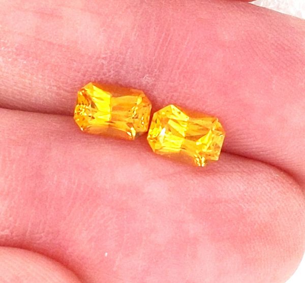 Sri Lanka Yellow Radiant Emerald Cut Sapphire Pair 2.45cts 7.5x5.5mm - Image 6