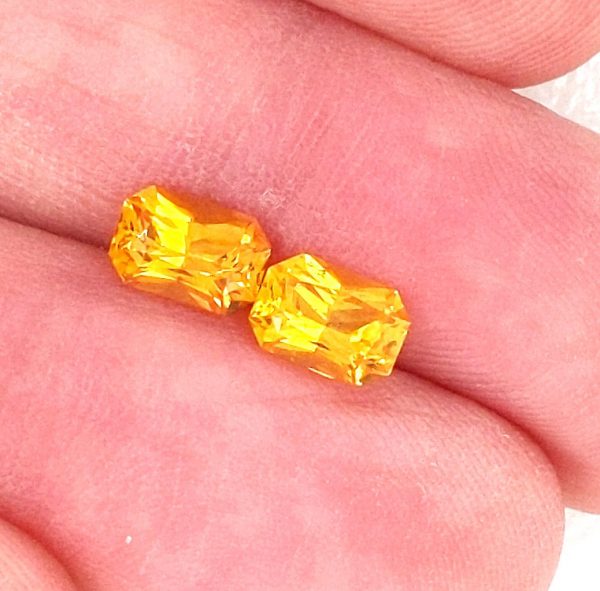 Sri Lanka Yellow Radiant Emerald Cut Sapphire Pair 2.45cts 7.5x5.5mm - Image 5