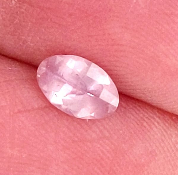 Sri  Lanka Pink Sapphire Oval  0.78 Cts  6.9x4.5mm - Image 9