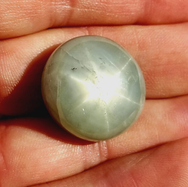 AGL Certified  Blue Gray Star Sapphire 78 carats 23.4x22.2x12.6mm - Image 9