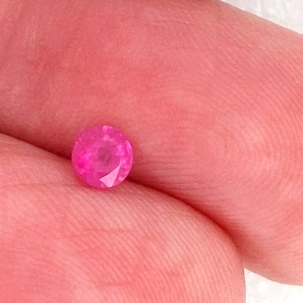 Madagascar Pink Sapphire Round 4.2x4.2x2.4mm .32 Carats - Image 2