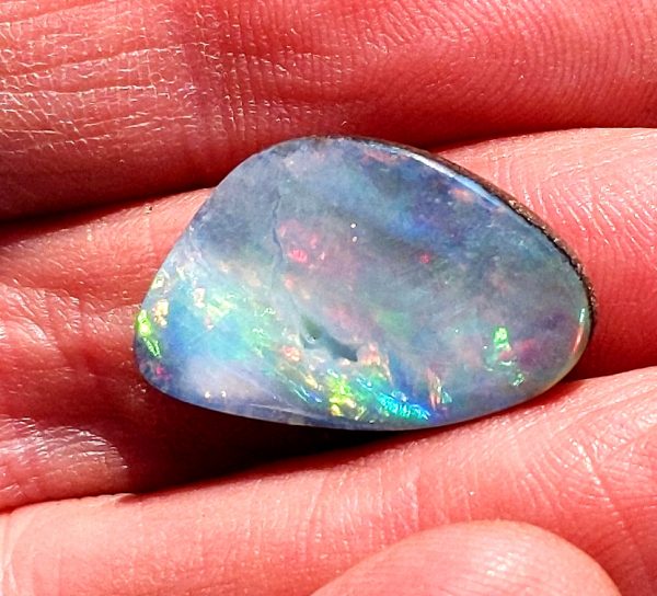 Australian Boulder Opal  13.37 Carats 23.8x14.9mm 100% Solid - Image 3