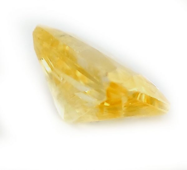 CGL Cerified Yellow Emerald Cut Sapphire 2.44 Carats 8.57x6.17x4.89mm - Image 9