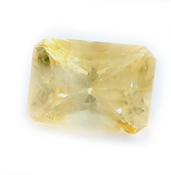 CGL Cerified Yellow Emerald Cut Sapphire 2.44 Carats 8.57x6.17x4.89mm - Image 11