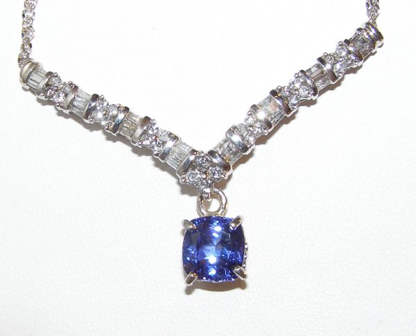 Elegant Cushion Tanzanite Diamond Necklace 14Kwg 4.25 Ctw - Image 3