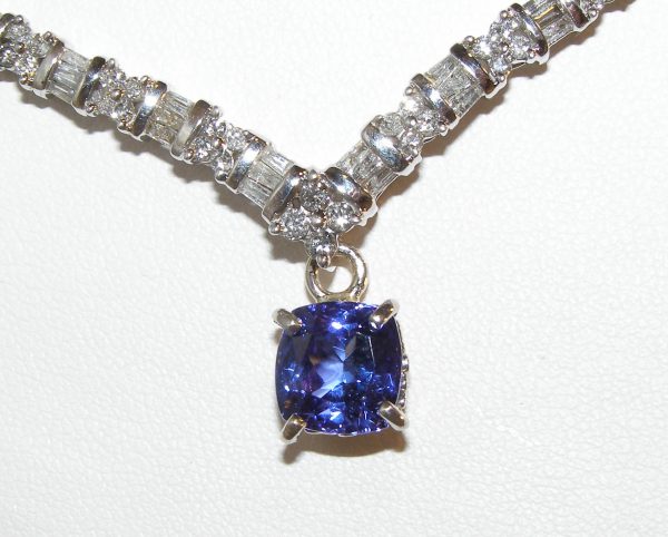 Elegant Cushion Tanzanite Diamond Necklace 14Kwg 4.25 Ctw