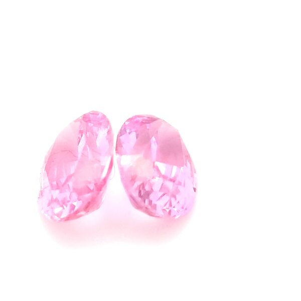 Sri Lanka Pink Sapphire Oval Pair - 1.79 cts - 7x5 mm - Image 2