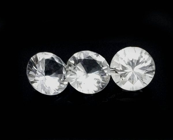 Sri Lanka White Round Brilliant Sapphire - 6mm - 0.70-.0.90 carats