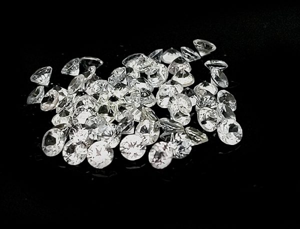 Sri Lanka Round Brilliant Cut White Sapphire 2.8mm (one carat parcel) - Image 2