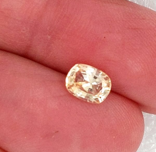 Sri Lanka Yellow Oval/Cushion Sapphire 1.32 Carats 7.4x5.4x3.7mm - Image 7