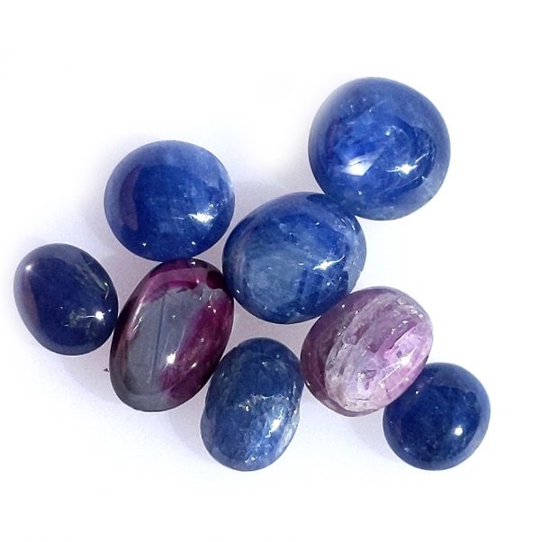 Mixed Sapphire Cabochons 21.8 Carats Total of 8 stones - Image 4
