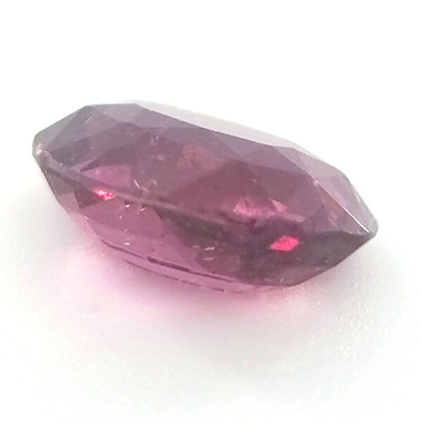 CGL Certified Pink Oval Sapphire 1.73 Carats 8.25x6.03x3.83mm - Image 6