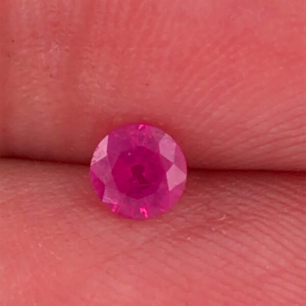 Madagascar Pink Sapphire Round 4.2x4.2mm .32 Carats - Image 7