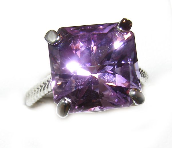 Large Fancy Cut Amethyst Ring 14KWG 4.15 ct - Image 2