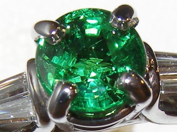 Spectacular Tsavorite Diamond Ring 14KWG 1.72 ctw - Image 4