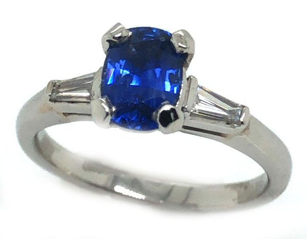 Cushion Ceylon Sapphire Diamond Baguette Platinum Ring 1.29 ctw - Image 5