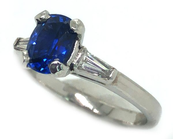 Cushion Ceylon Sapphire Diamond Baguette Platinum Ring 1.29 ctw - Image 3