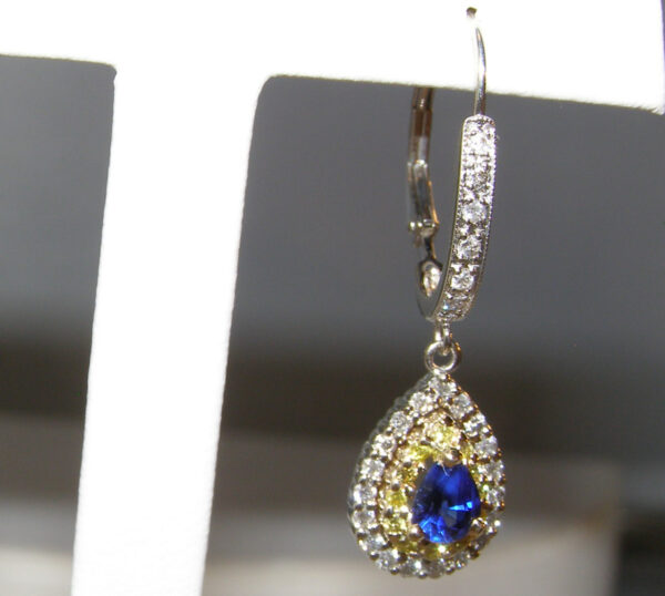 Pear-Cut Ceylon Blue Sapphires with Yellow & White Diamonds – Elegant 14KTT Dangle Earrings - Image 6