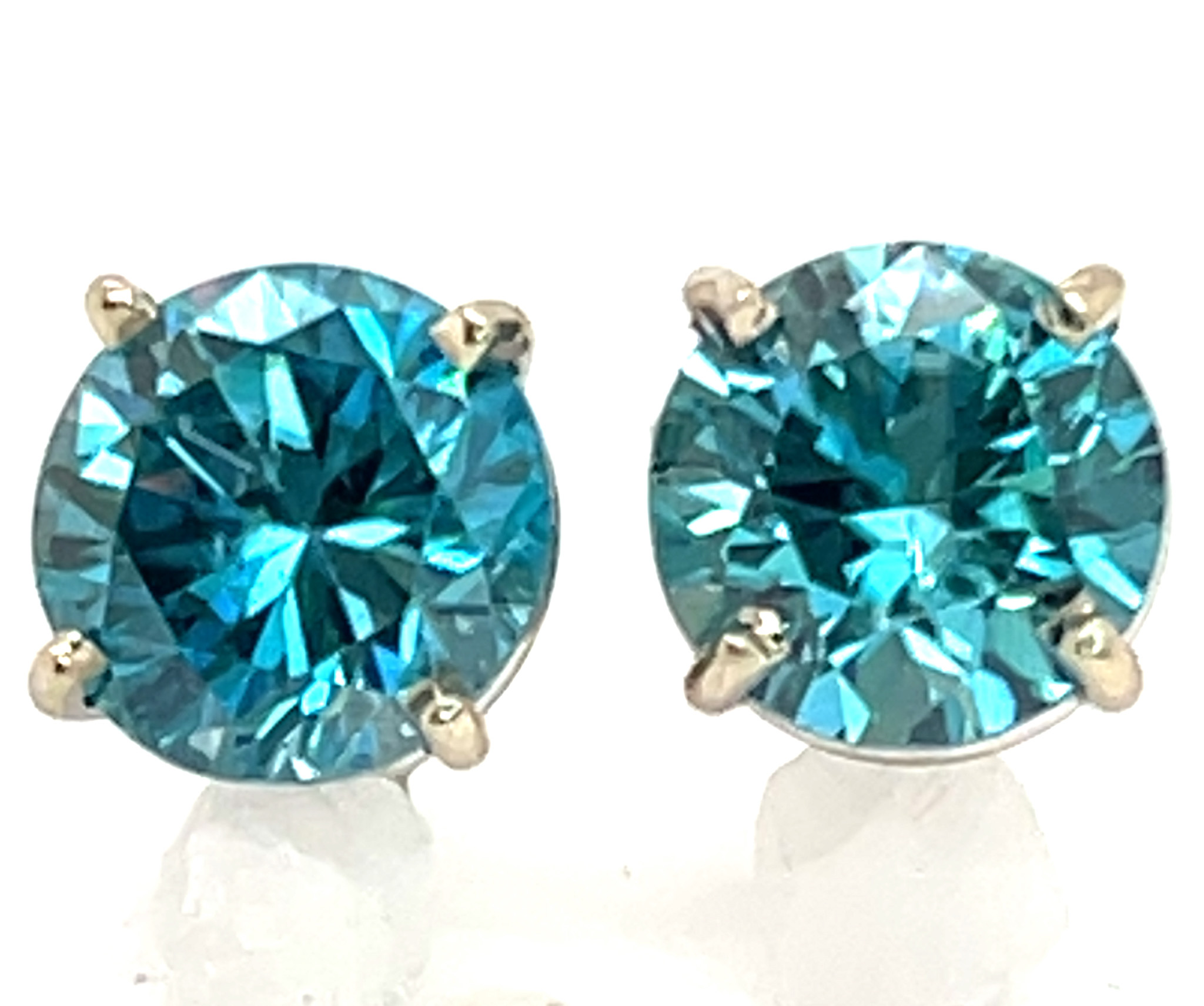 Large Electric Blue Zircon (H)* Studs 14KWG 5.15 ctw NEW ITEM - Image 4