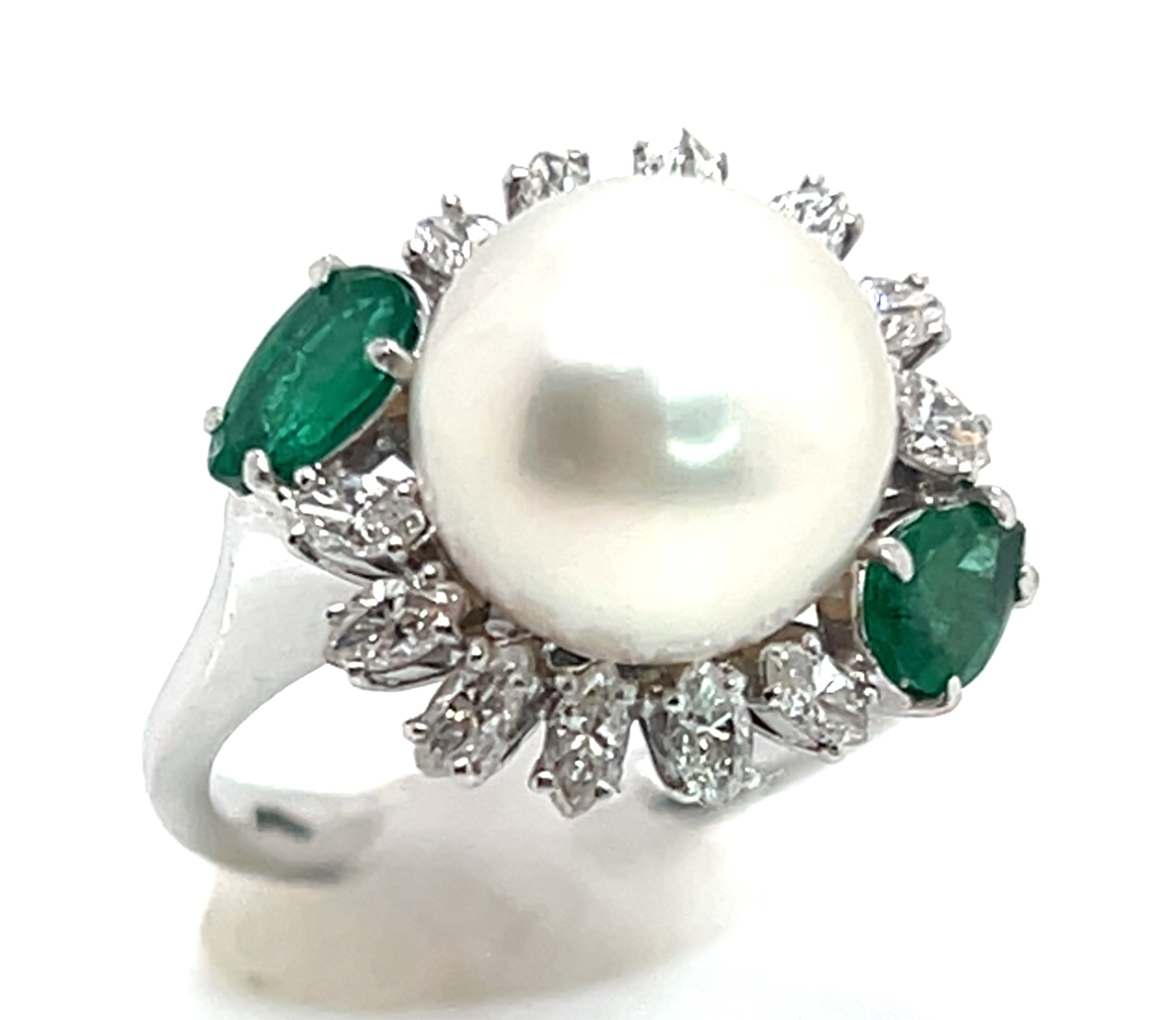 Elegant Pearl (N)* Diamond Halo Emerald Ring 9.7 mm Pearl 18KWG 1.00 ctw NEW ITEM
