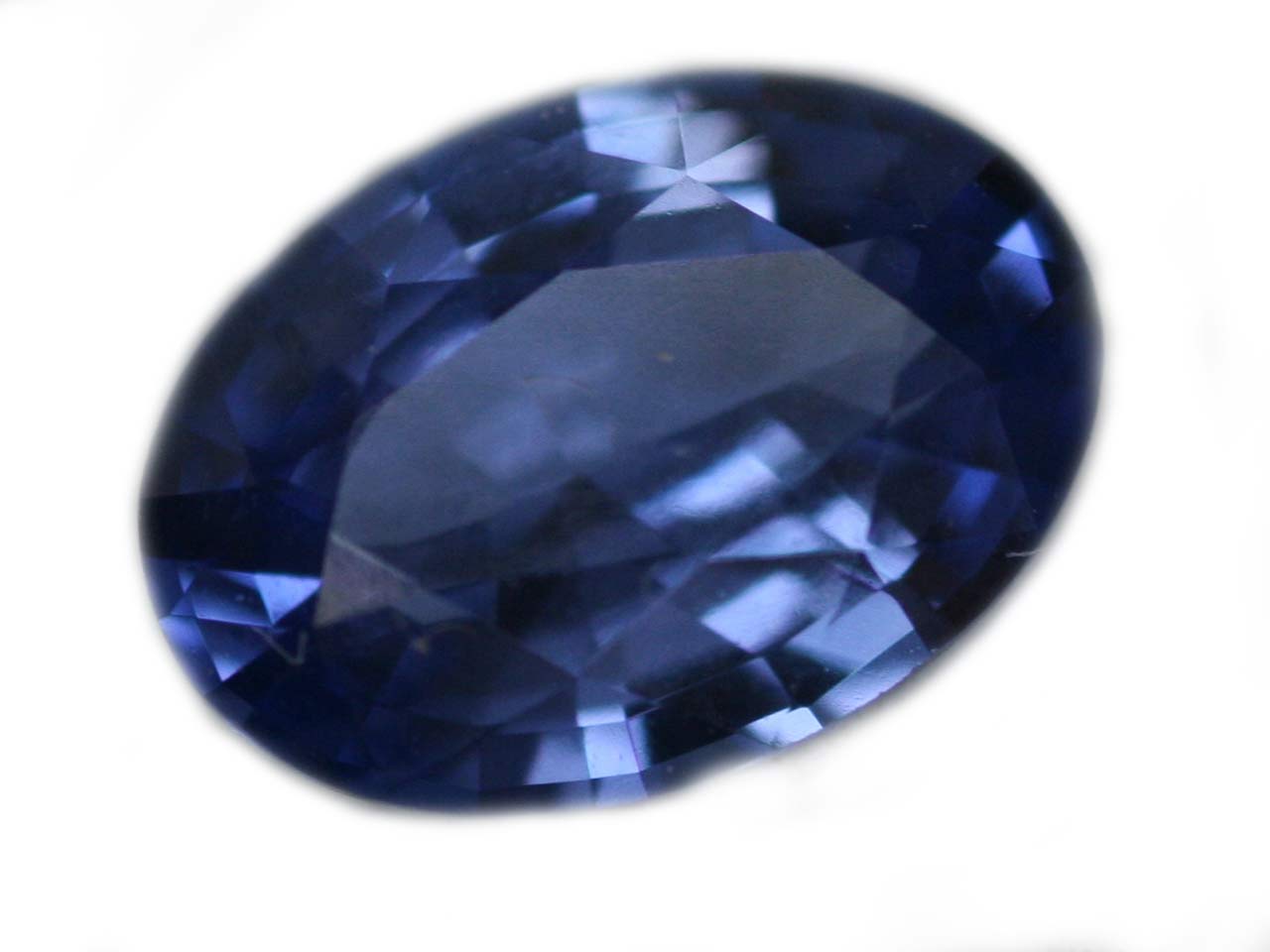 Ceylon Blue Oval Cut Sapphire 0.85 Carats 7x5x3mm
