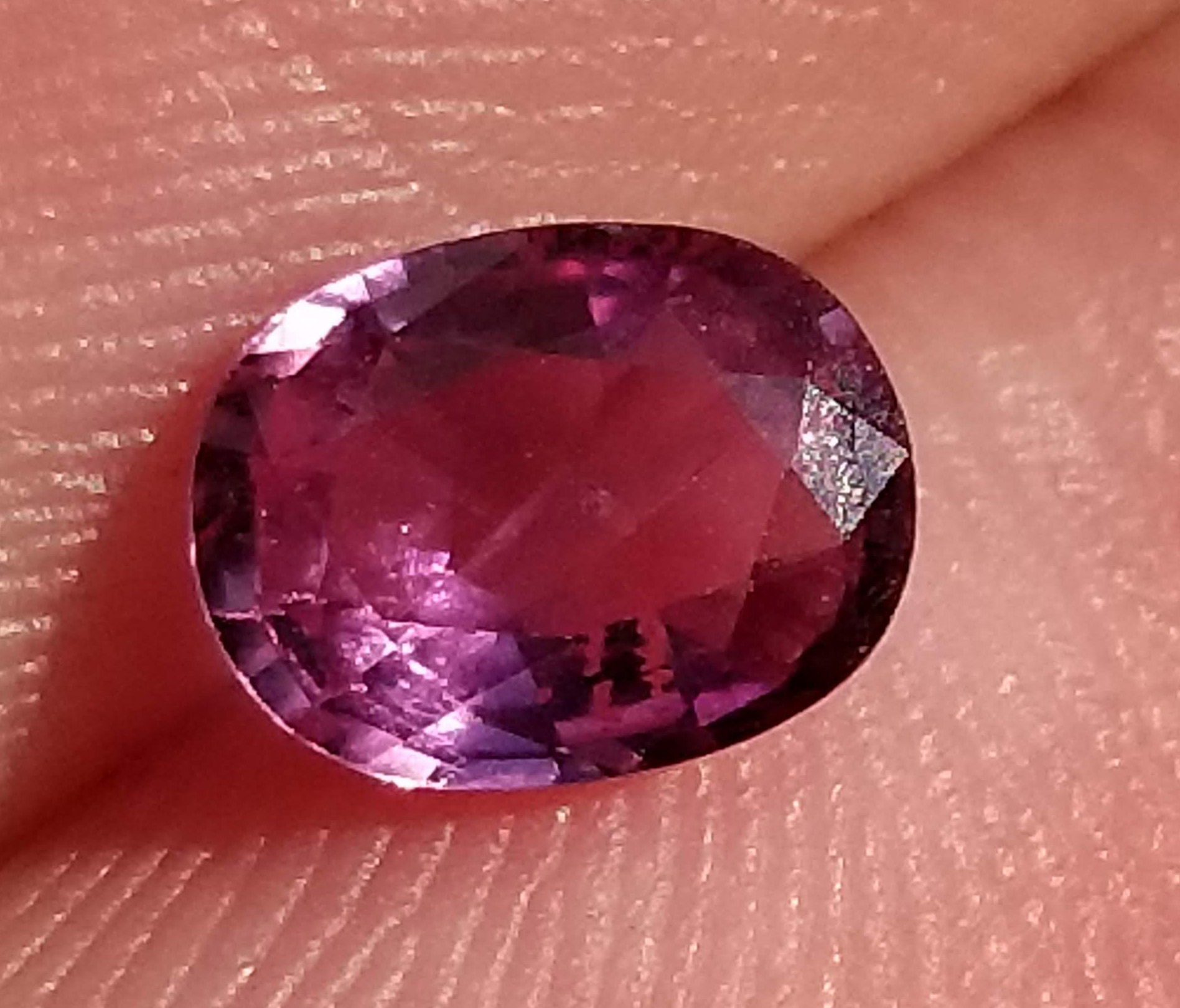 Tanzania Pink Sapphire Oval - 0.87 Cts - 6.6x4.9x2.5mm