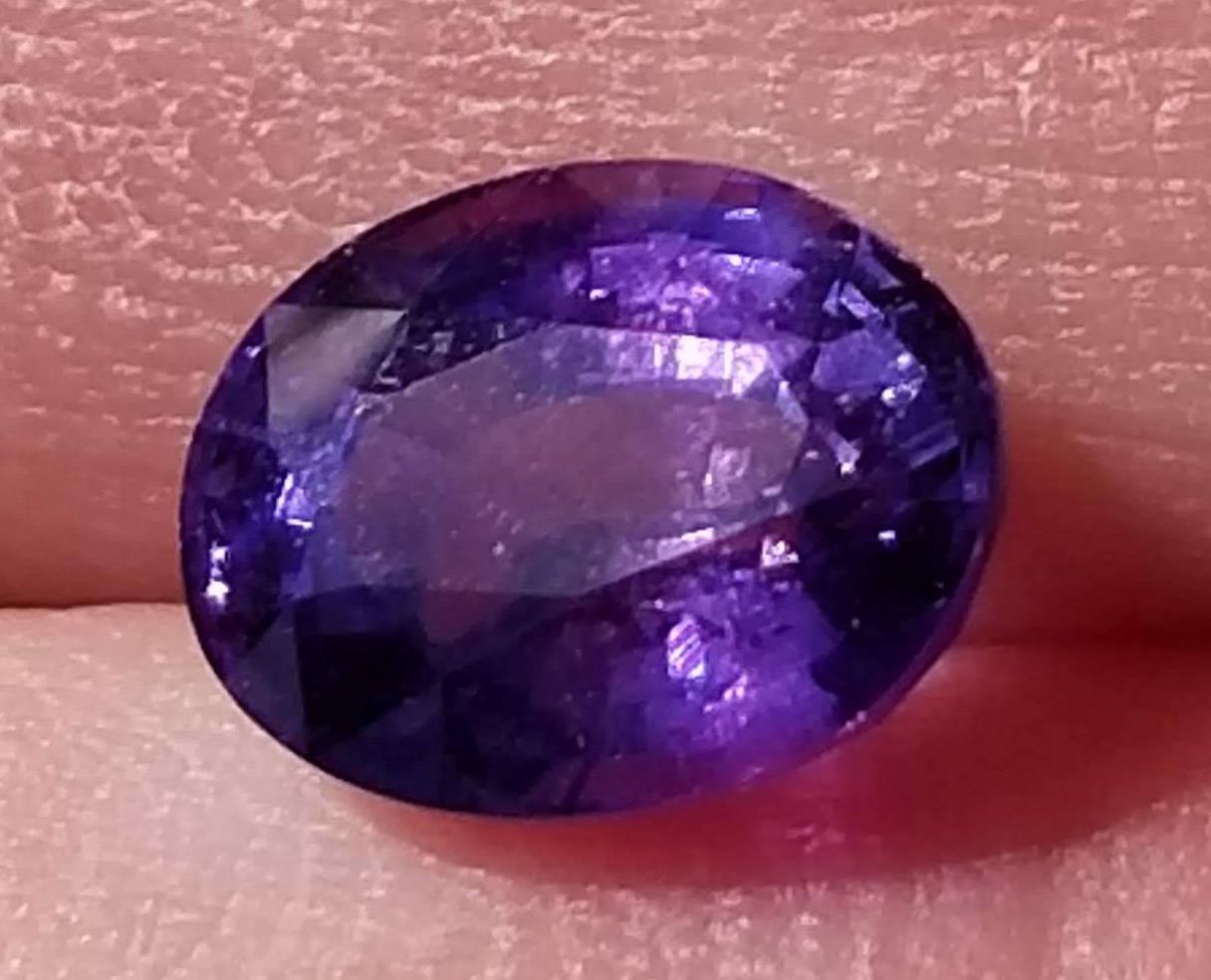 Ceylon Purple Oval Cut Sapphire - 2.15 cts - 7.9x6.3mm
